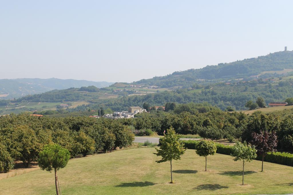 Castino Villa Carla מראה חיצוני תמונה
